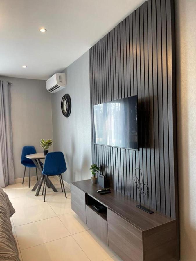The Lennox Luxury Apartment Accra Kültér fotó